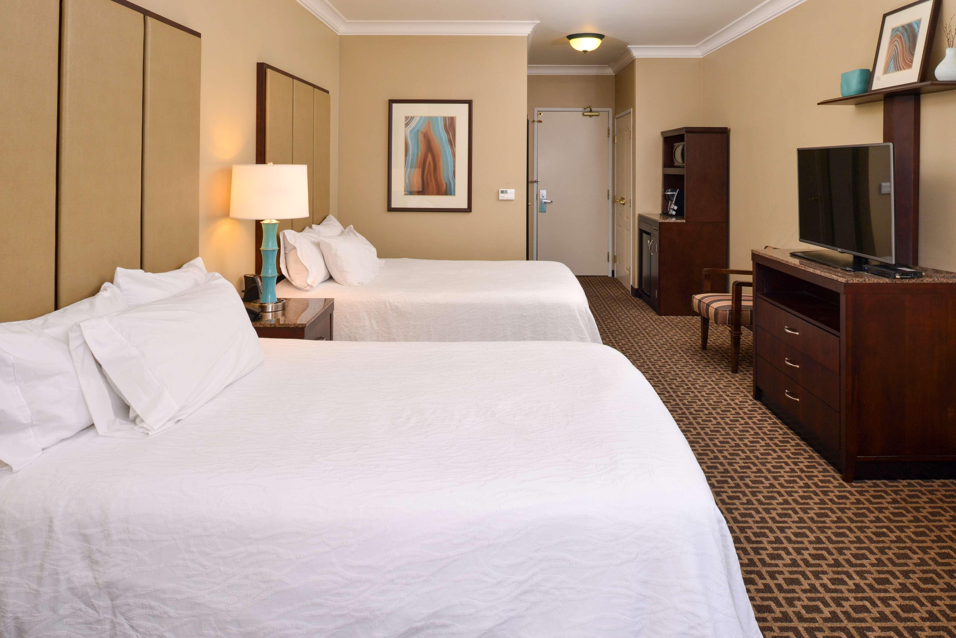 Hilton Garden Inn Напа Экстерьер фото