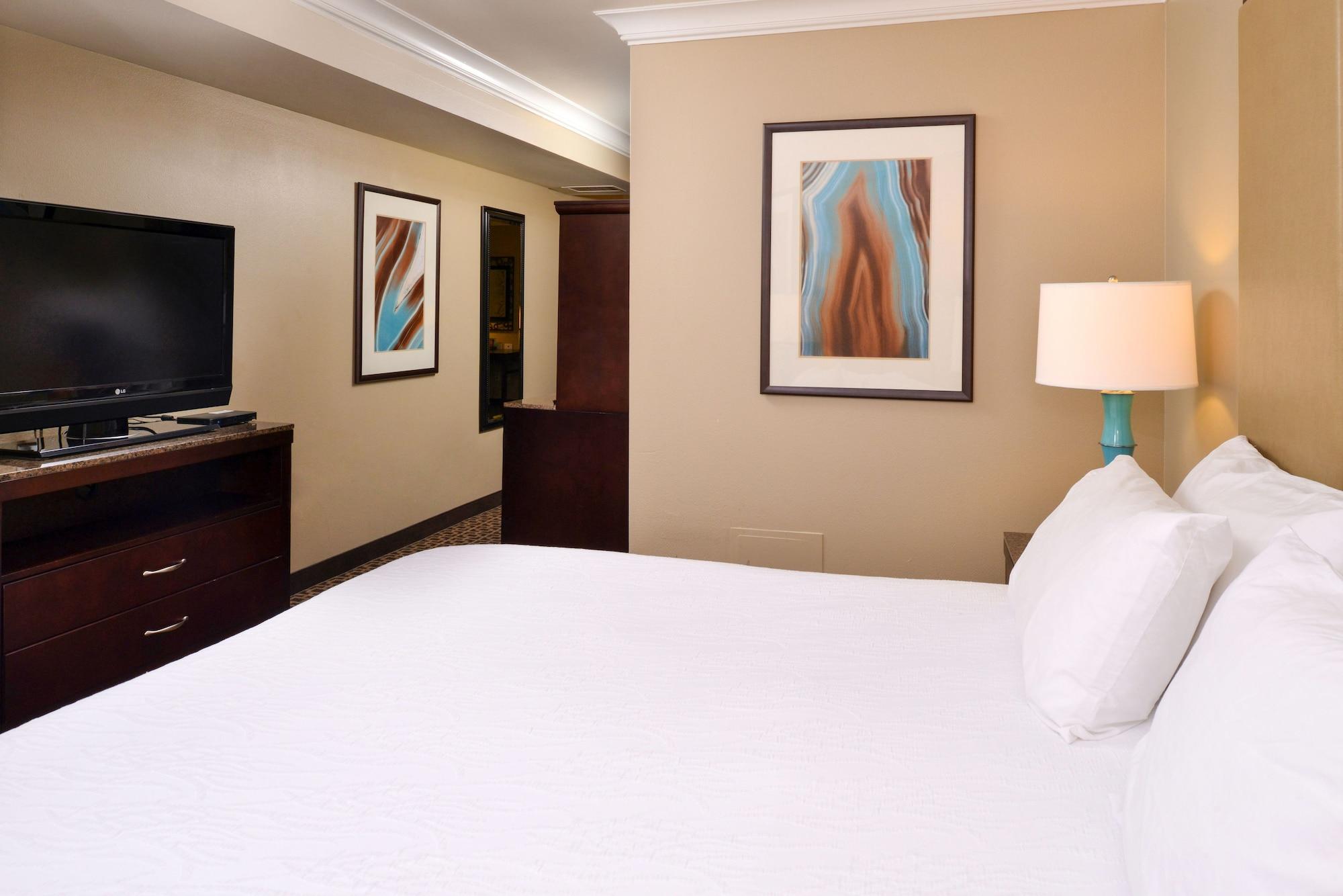 Hilton Garden Inn Напа Экстерьер фото